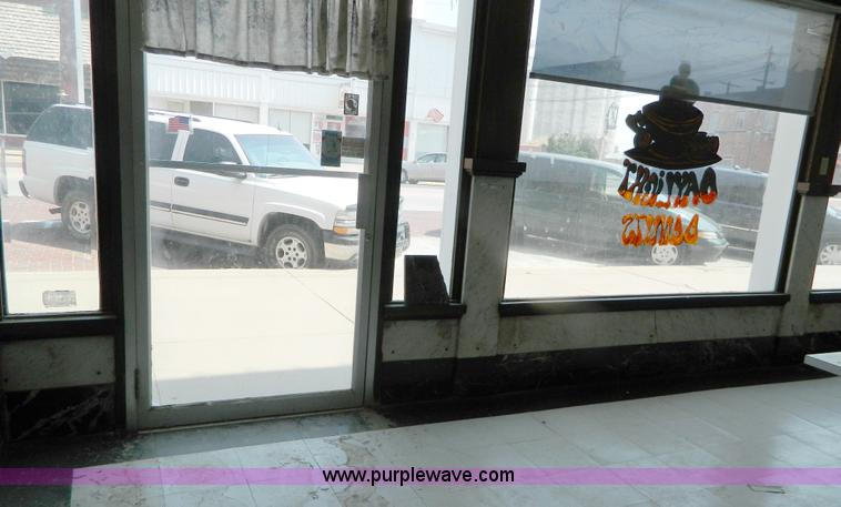 image for item T9376 Marble wall covering