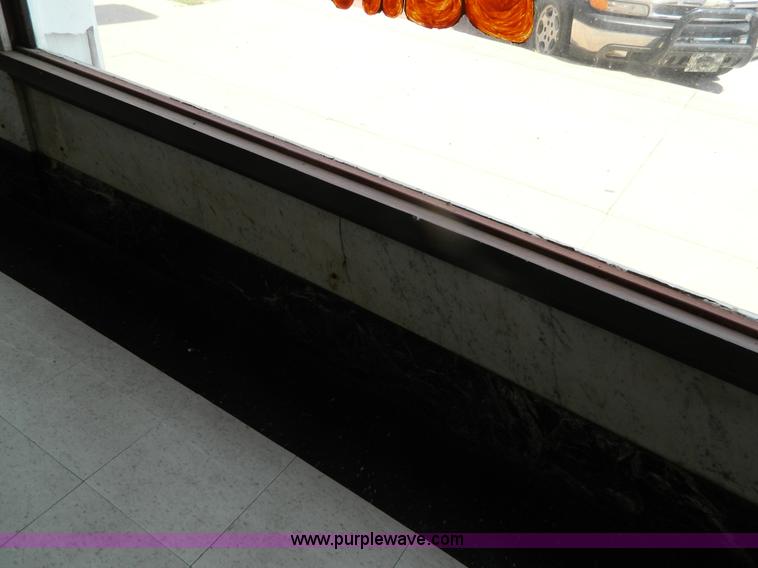 image for item T9376 Marble wall covering