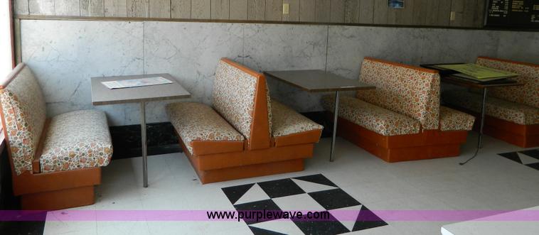 image for item T9377 Marble wall covering