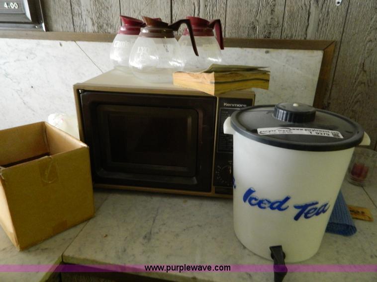 image for item T9379 Large assortment of serving dishes