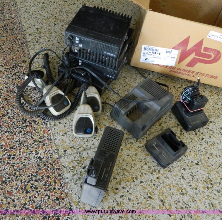 image for item T9392 (4) Motorola business band mobile radios and pagers