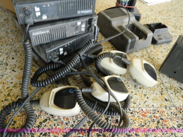image for item T9392 (4) Motorola business band mobile radios and pagers