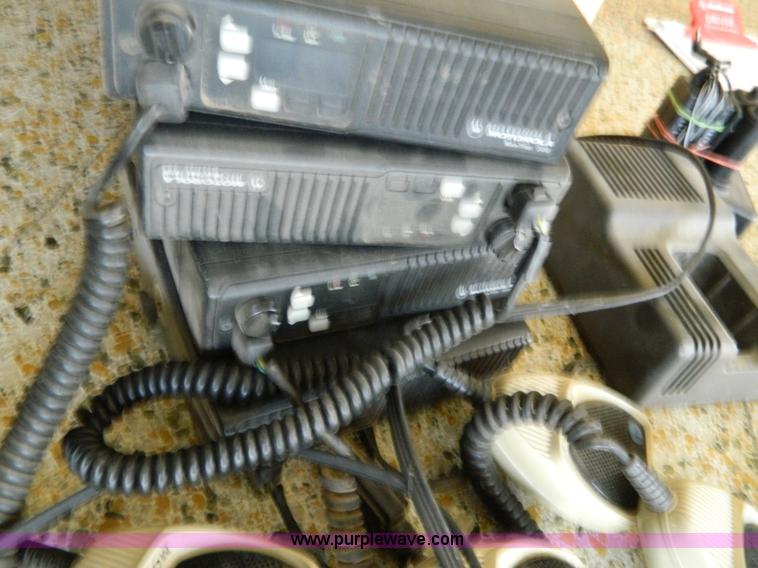 image for item T9392 (4) Motorola business band mobile radios and pagers