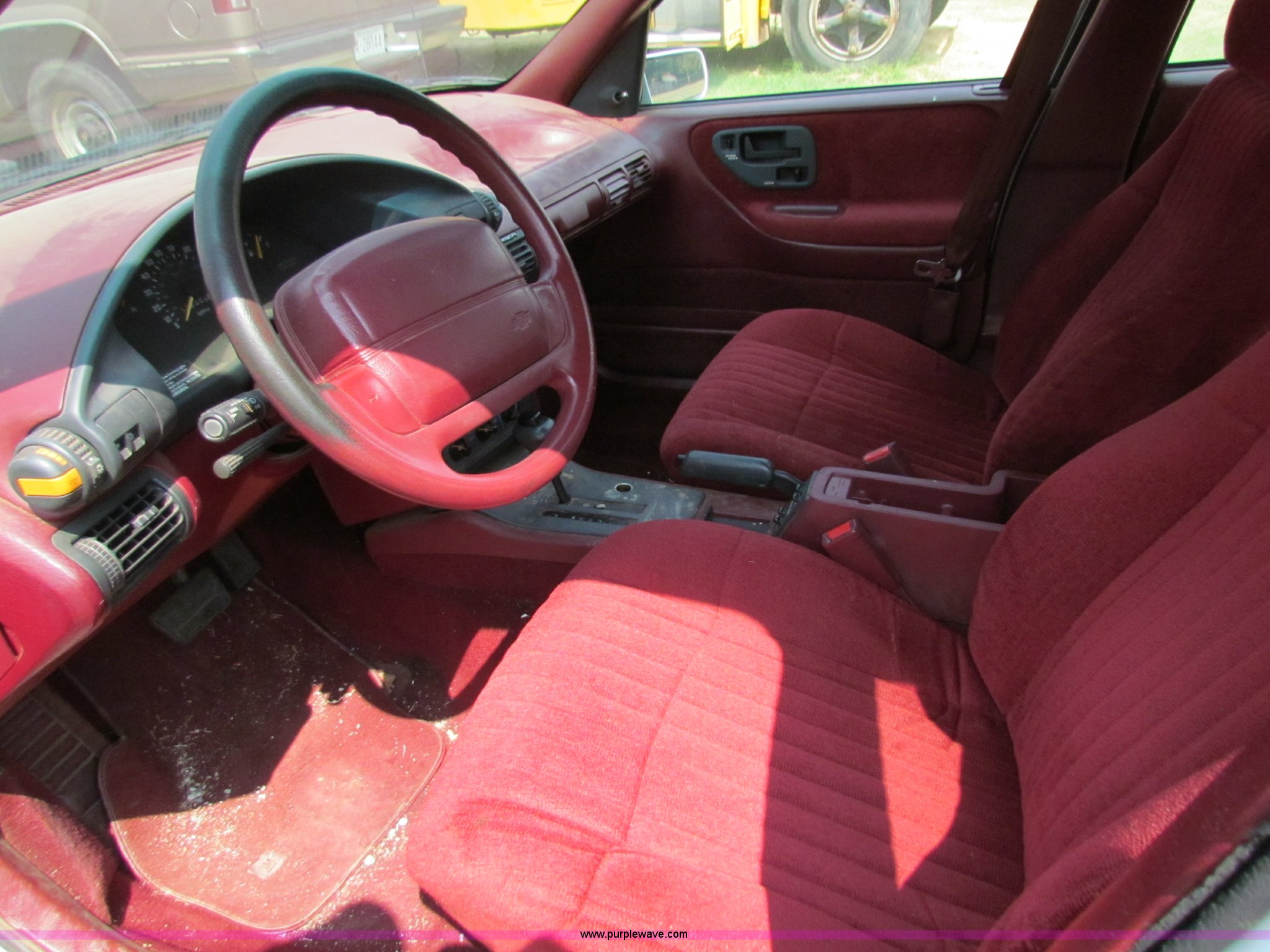 1995 Chevrolet Corsica in Alva, OK Item B7399 sold Purple Wave