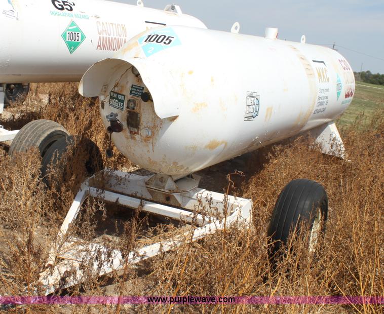 image for item A7371 1,000 gallon anhydrous ammonia tank