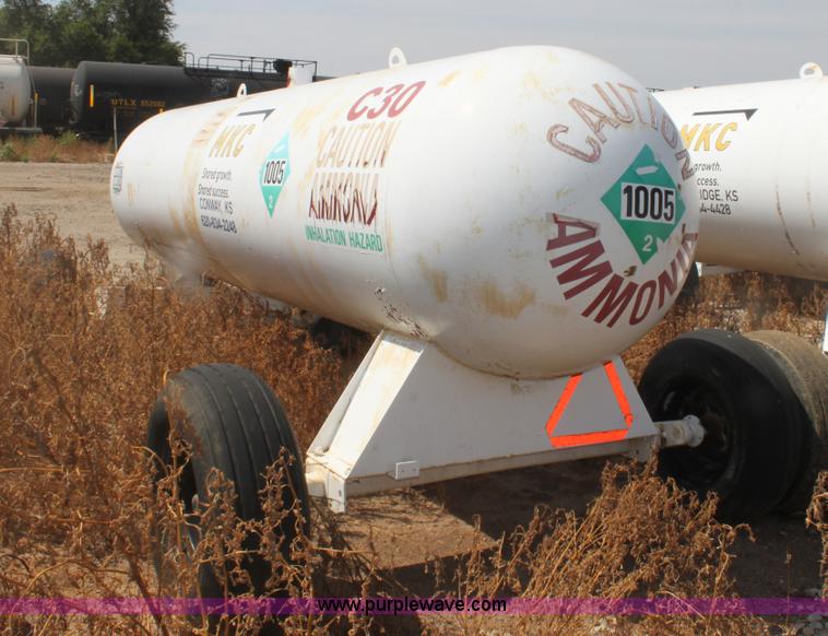 image for item A7371 1,000 gallon anhydrous ammonia tank