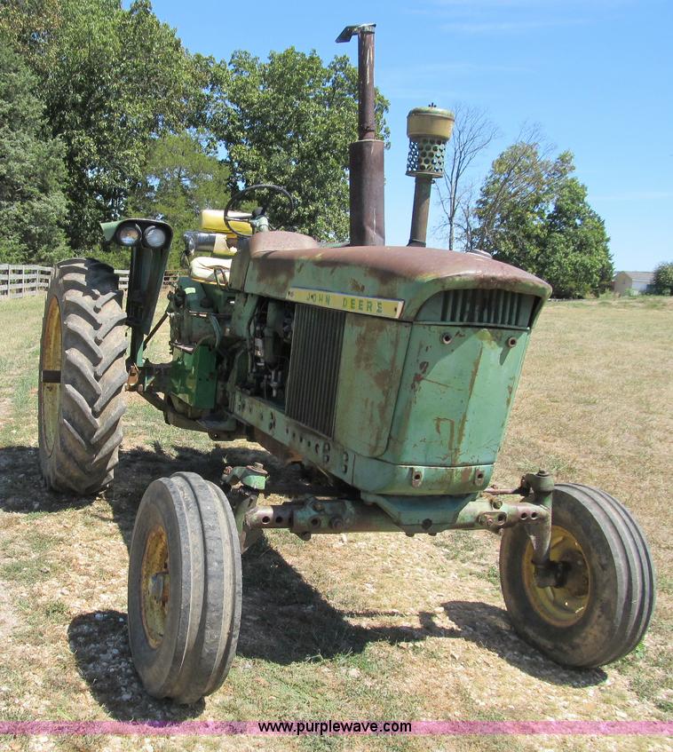 image for item B2832 1961 John Deere 3010 tractor
