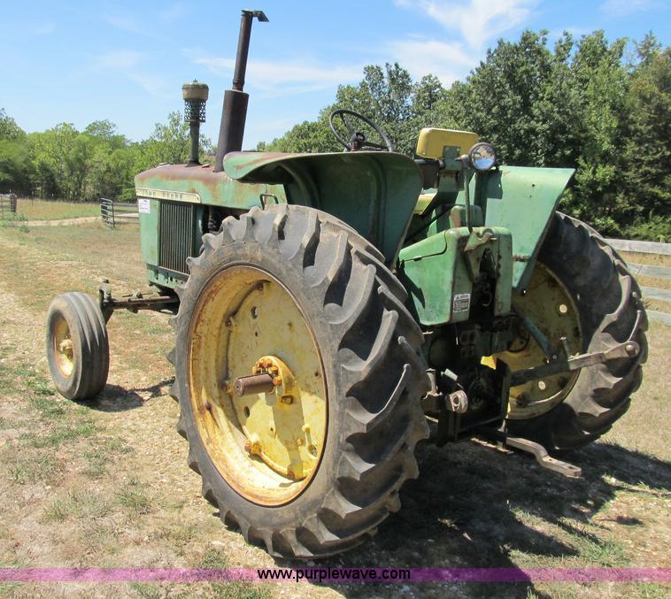 image for item B2832 1961 John Deere 3010 tractor