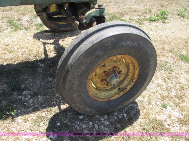 image for item B2832 1961 John Deere 3010 tractor