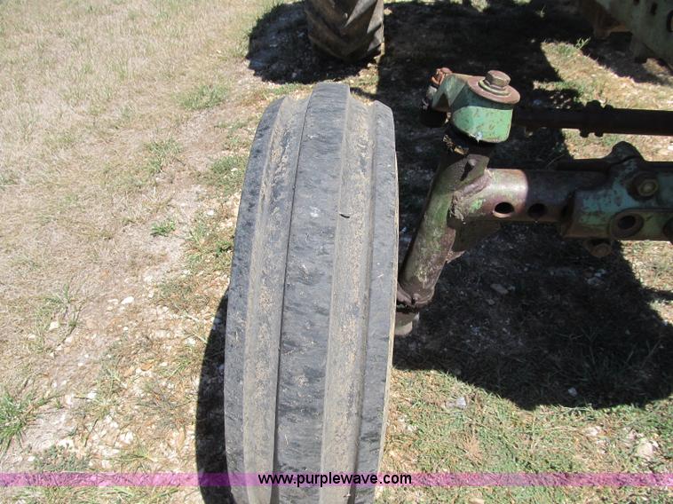 image for item B2832 1961 John Deere 3010 tractor