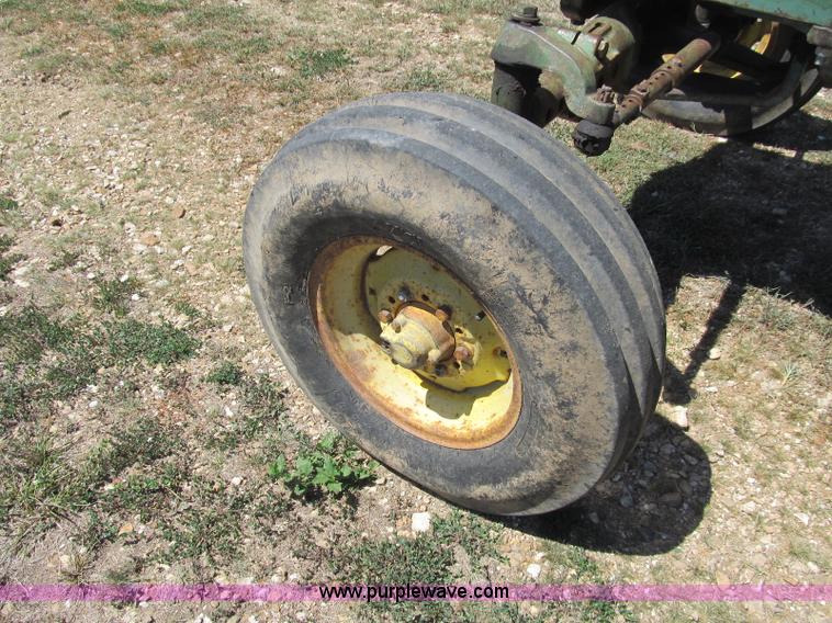 image for item B2832 1961 John Deere 3010 tractor