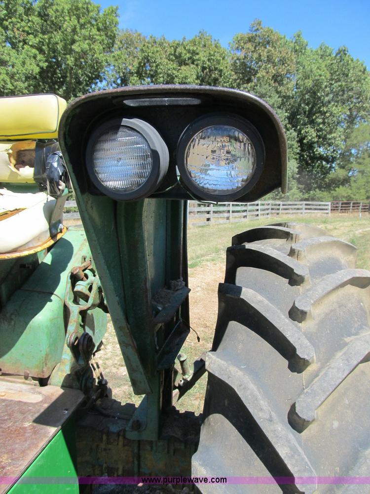 image for item B2832 1961 John Deere 3010 tractor