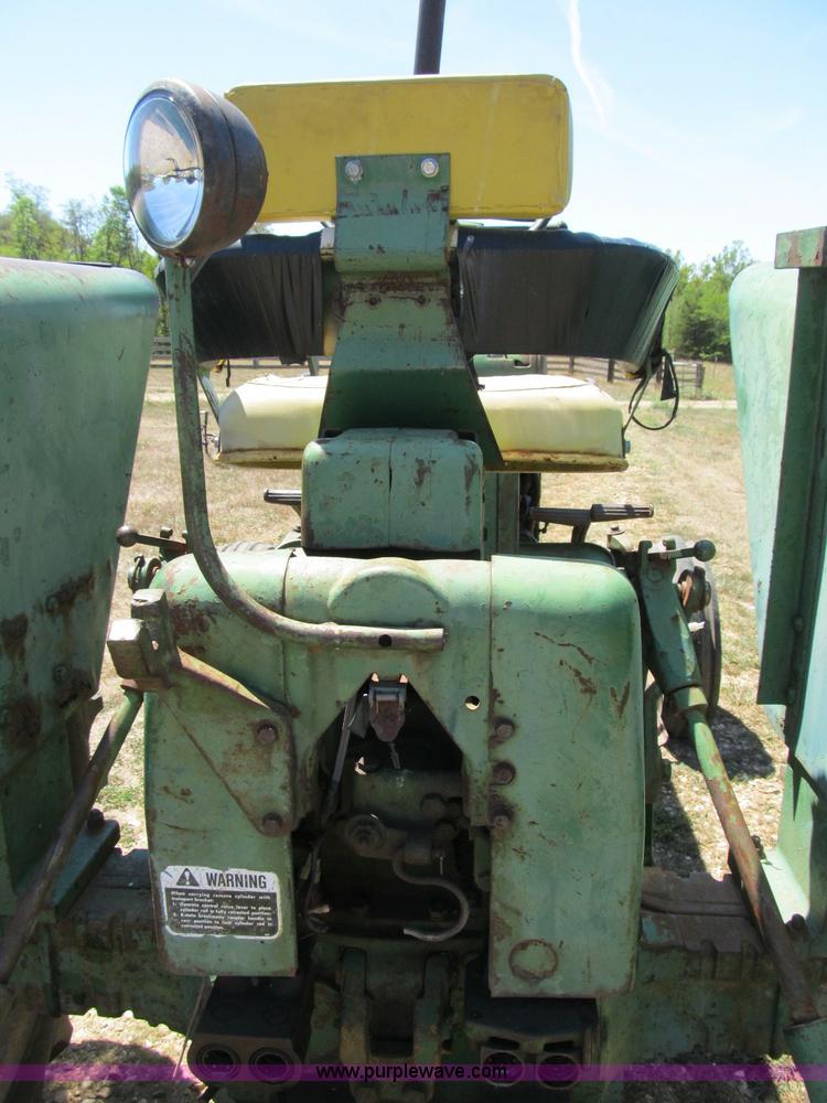 image for item B2832 1961 John Deere 3010 tractor
