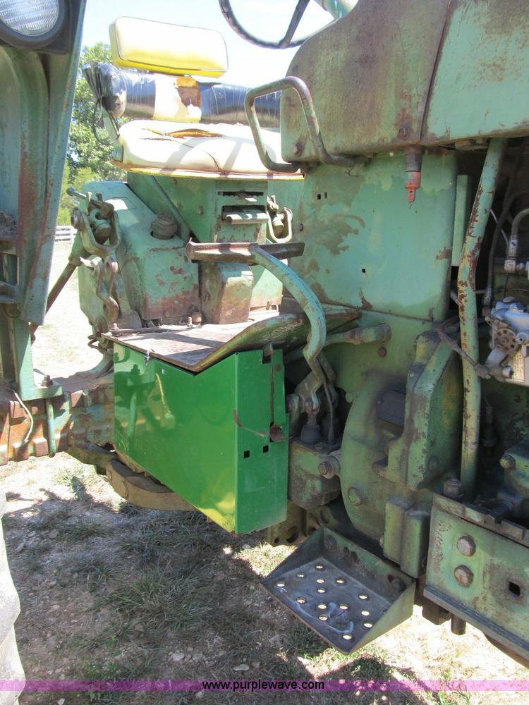 image for item B2832 1961 John Deere 3010 tractor