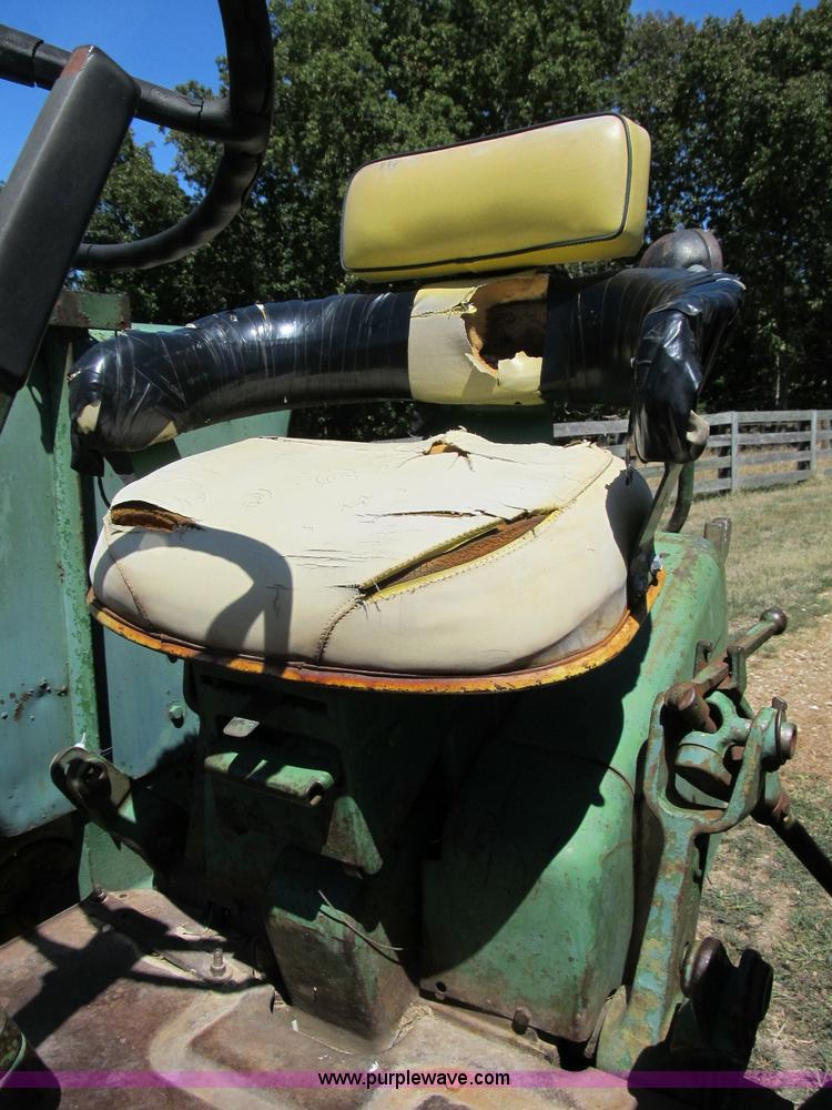 image for item B2832 1961 John Deere 3010 tractor