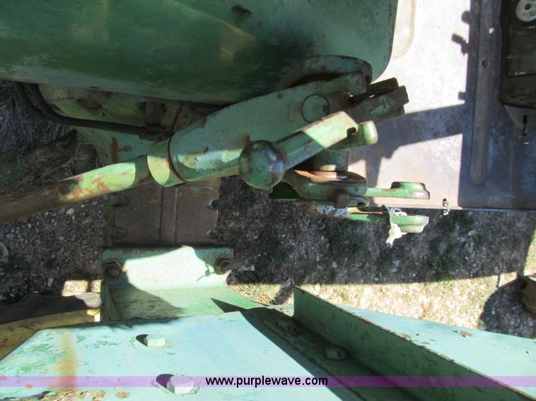 image for item B2832 1961 John Deere 3010 tractor