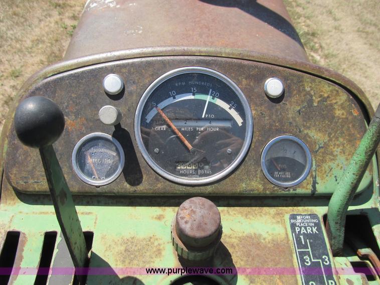 image for item B2832 1961 John Deere 3010 tractor