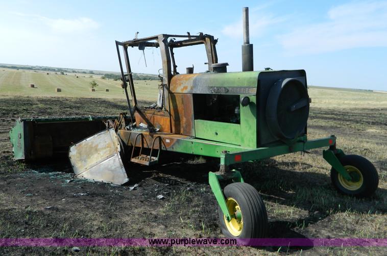 image for item B3852 John Deere 3830 swather