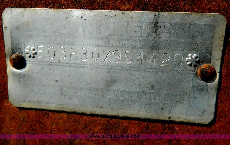 image for item B3852 John Deere 3830 swather