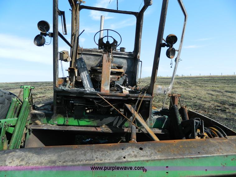 image for item B3852 John Deere 3830 swather