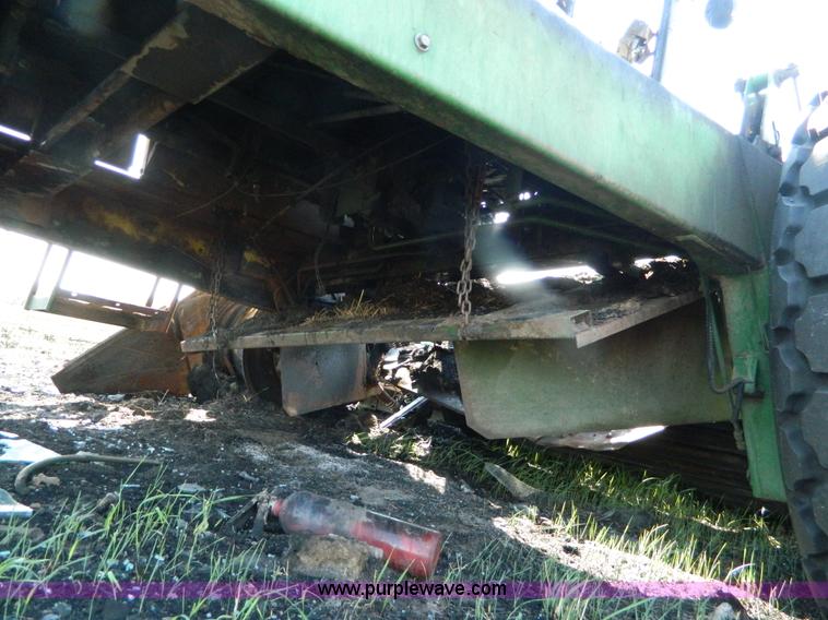 image for item B3852 John Deere 3830 swather