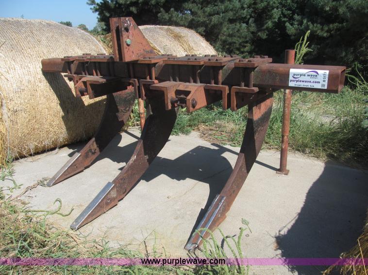 image for item B5173 Year Round Cab Co. 30" chisel plow