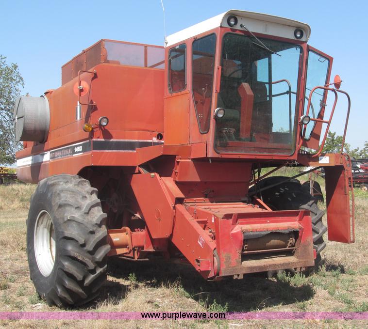 image for item B5208 1980 International 1460 Axial-Flo combine