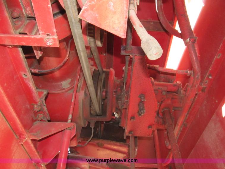 image for item B5208 1980 International 1460 Axial-Flo combine