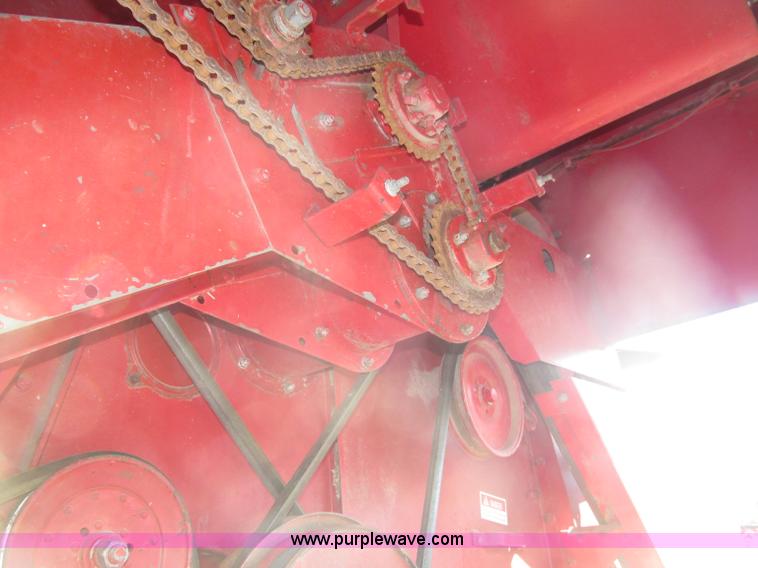 image for item B5208 1980 International 1460 Axial-Flo combine