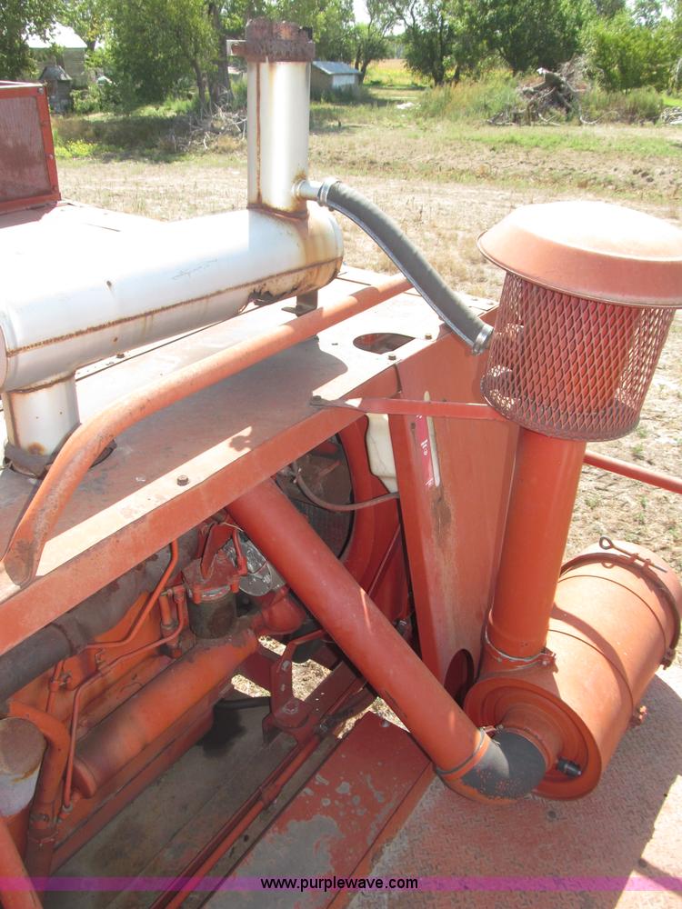 image for item B5208 1980 International 1460 Axial-Flo combine