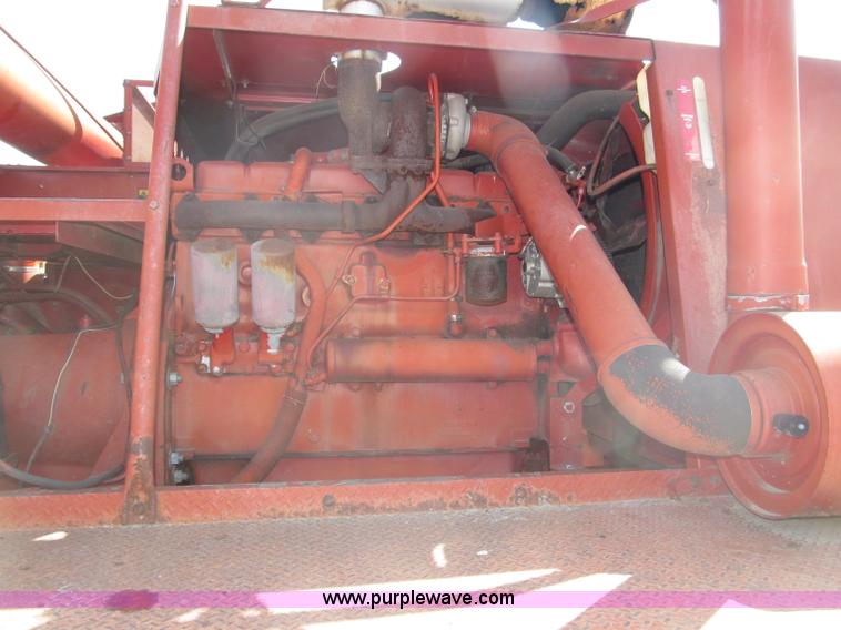 image for item B5208 1980 International 1460 Axial-Flo combine