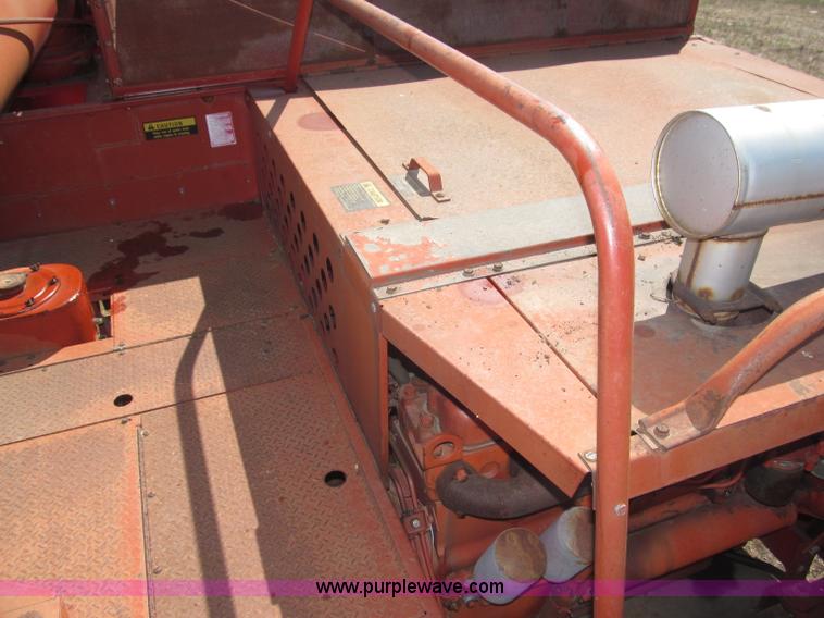 image for item B5208 1980 International 1460 Axial-Flo combine