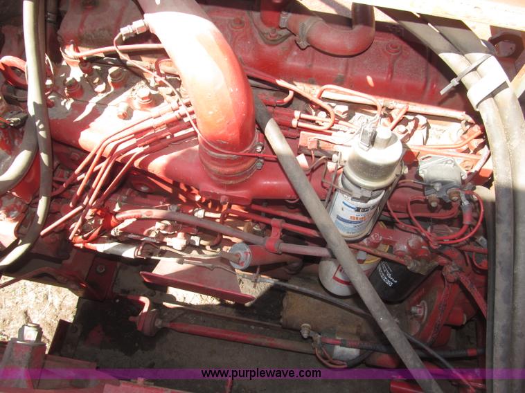 image for item B5208 1980 International 1460 Axial-Flo combine