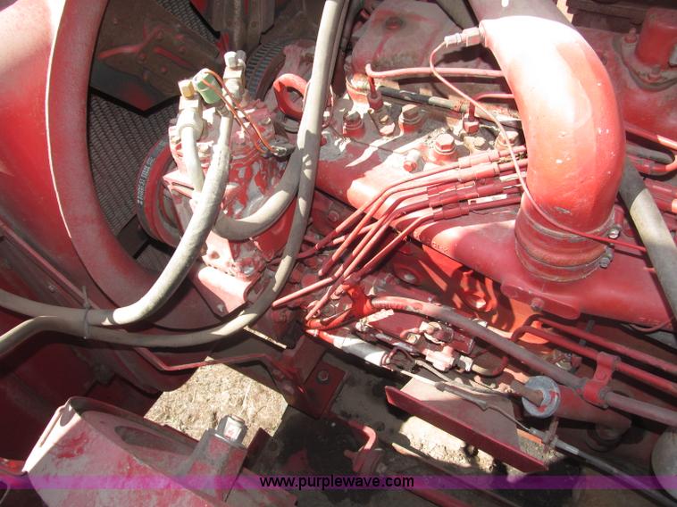 image for item B5208 1980 International 1460 Axial-Flo combine