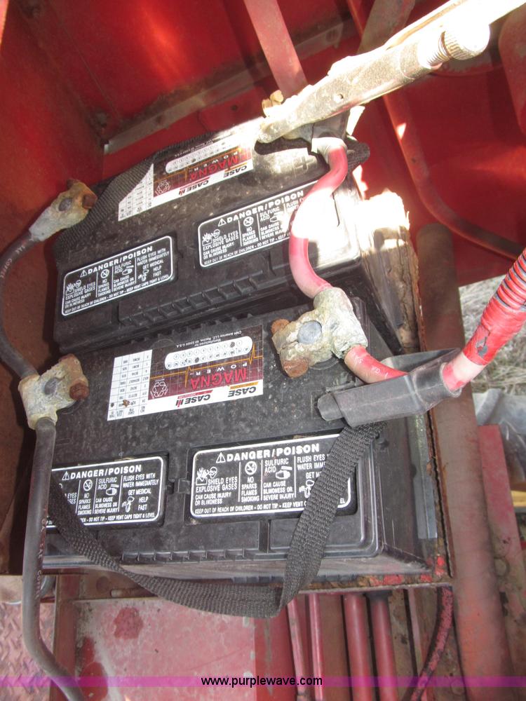 image for item B5208 1980 International 1460 Axial-Flo combine