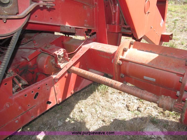 image for item B5208 1980 International 1460 Axial-Flo combine