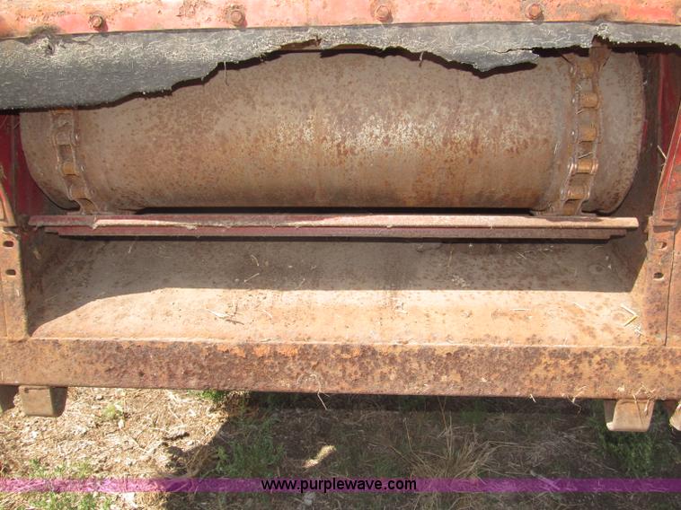 image for item B5208 1980 International 1460 Axial-Flo combine