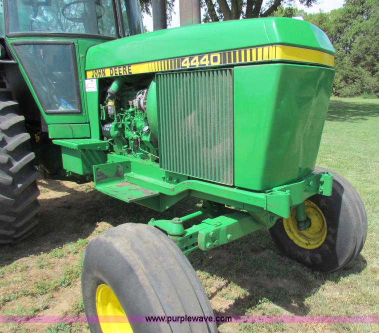 image for item B7410 1980 John Deere 4440 tractor