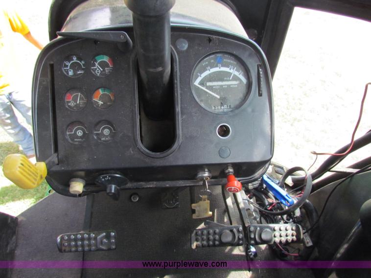 image for item B7410 1980 John Deere 4440 tractor