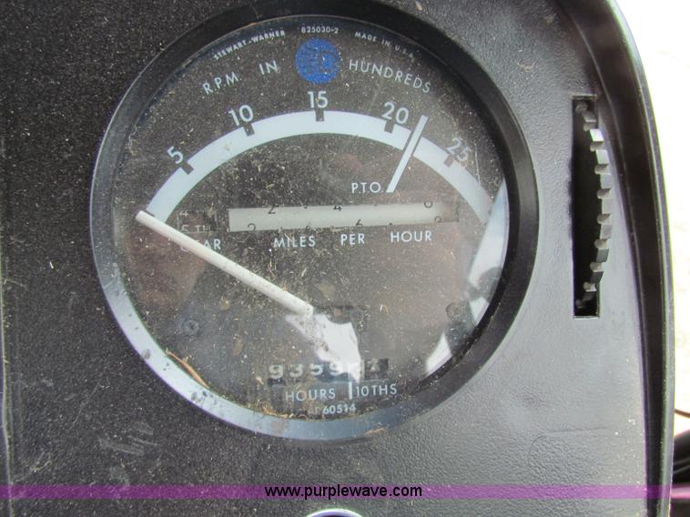 image for item B7410 1980 John Deere 4440 tractor