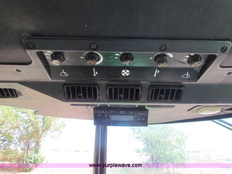 image for item B7410 1980 John Deere 4440 tractor