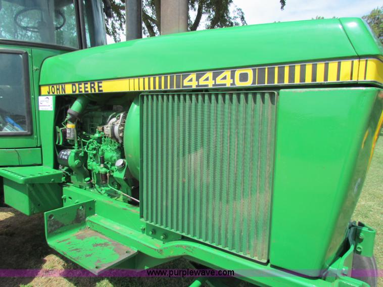 image for item B7410 1980 John Deere 4440 tractor