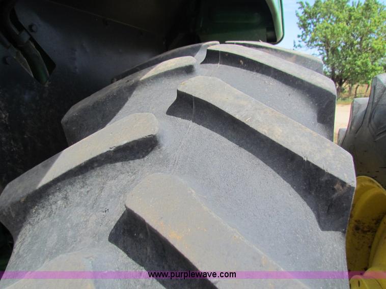 image for item B7410 1980 John Deere 4440 tractor