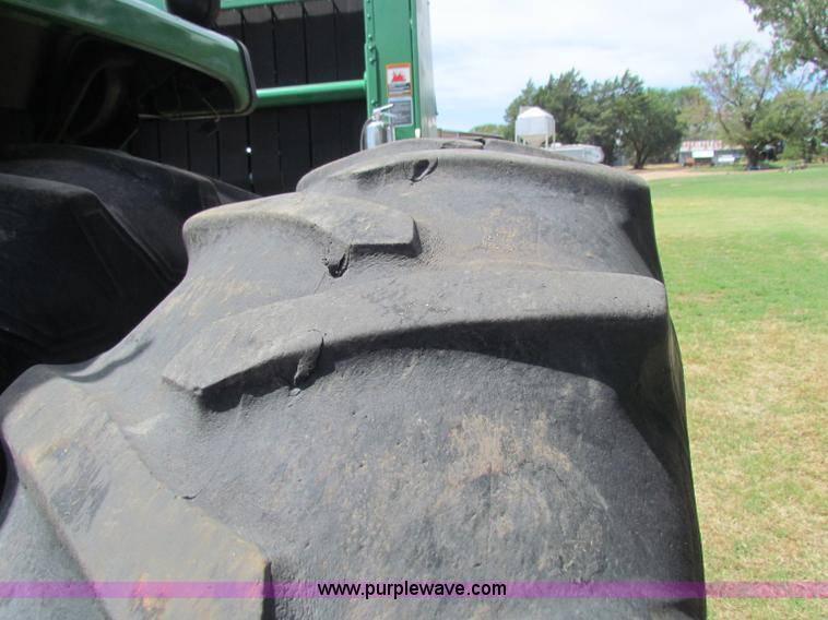 image for item B7410 1980 John Deere 4440 tractor