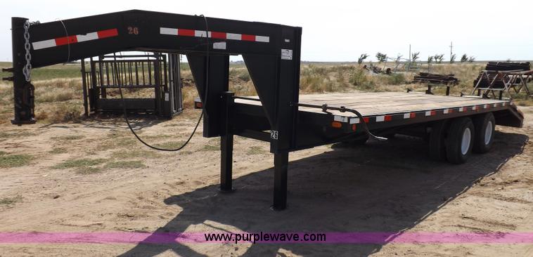 image for item B7482 2009 shop built 25' gooseneck trailer