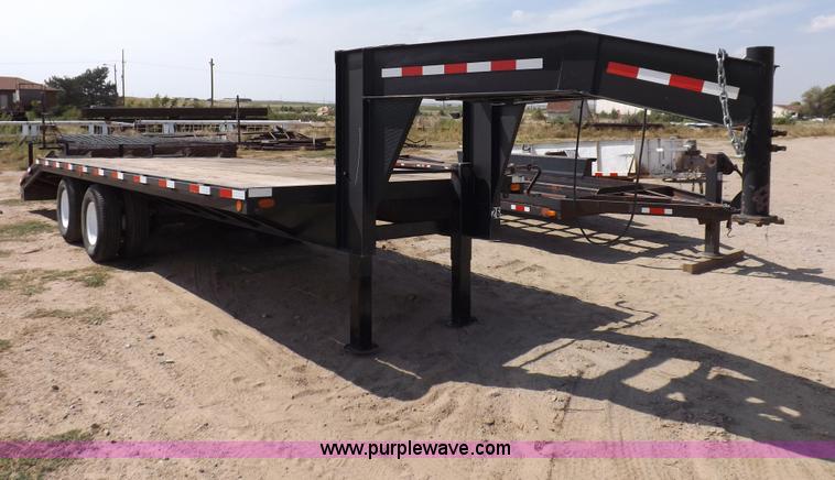 image for item B7482 2009 shop built 25' gooseneck trailer