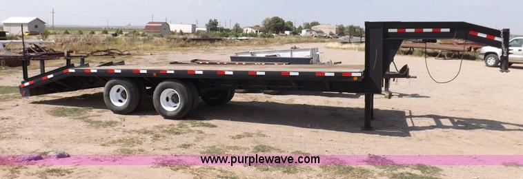 image for item B7482 2009 shop built 25' gooseneck trailer