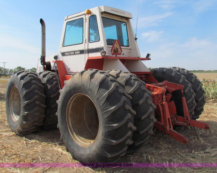 image for item B7486 Case 2670 Traction King tractor