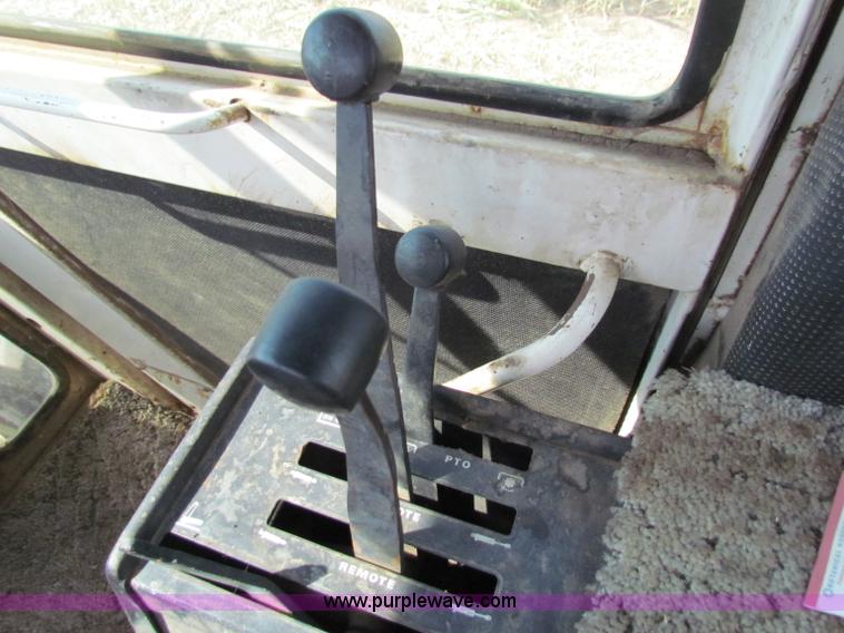 image for item B7486 Case 2670 Traction King tractor