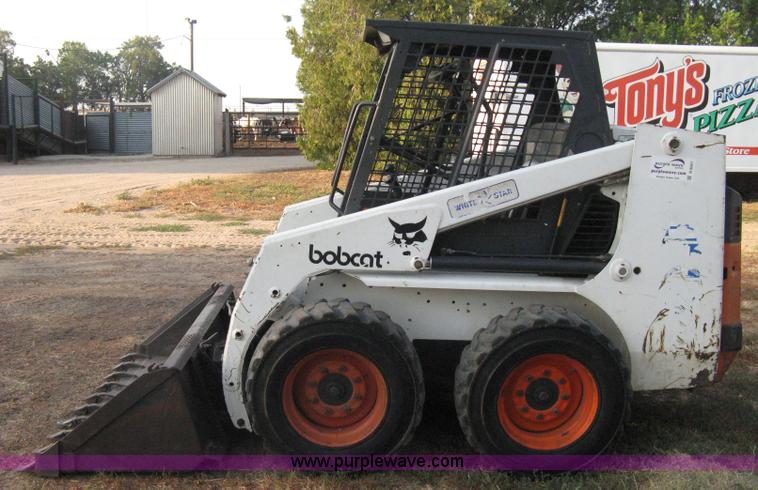 image for item B8001 1995 Bobcat 751C skid steer